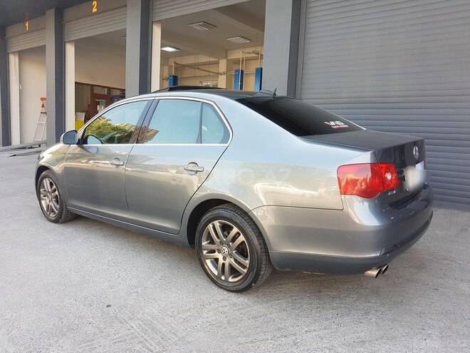 Volkswagen Jetta 2005, 167,000 km - 2.5 l - Bakı