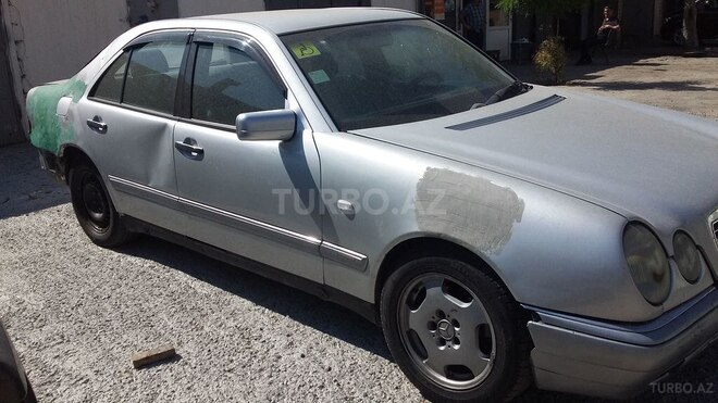Mercedes E 240 1998, 401,410 km - 2.4 l - Bakı
