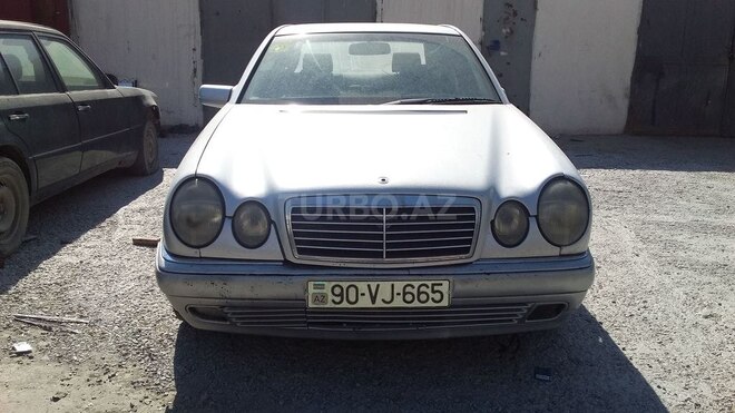 Mercedes E 240 1998, 401,410 km - 2.4 l - Bakı