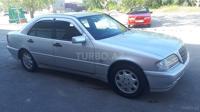 Mercedes C 200 1996, 25,555 km - 2.0 l - Xudat