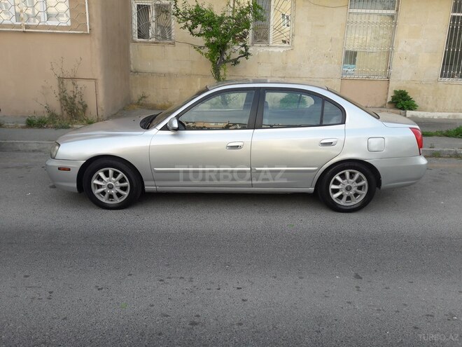 Hyundai Elantra 2002, 215,000 km - 2.0 l - Bakı