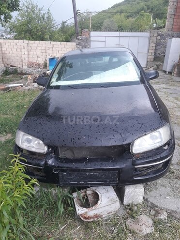 Opel Omega 1996, 230,000 km - 2.5 l - Şəki