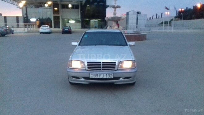 Mercedes C 220 1999, 401,000 km - 2.2 l - Bakı