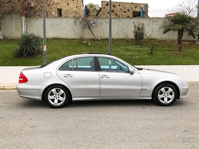 Mercedes E 320 2002, 223,000 km - 3.2 л - Bakı