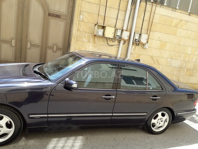 Mercedes E 270 1999, 459,000 km - 2.7 l - Bakı
