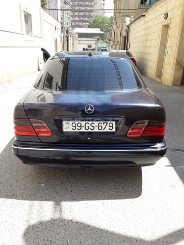 Mercedes E 270 1999, 459,000 km - 2.7 l - Bakı