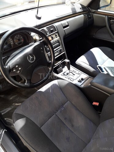 Mercedes E 270 1999, 459,000 km - 2.7 l - Bakı