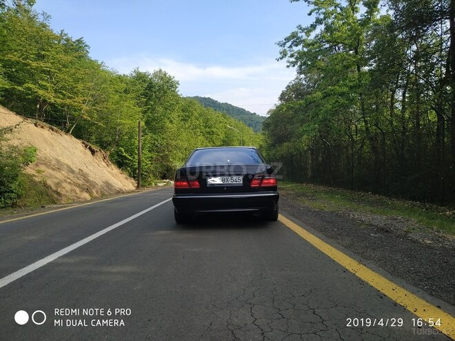 Mercedes E 240 2000, 277,800 km - 2.4 л - Lənkəran