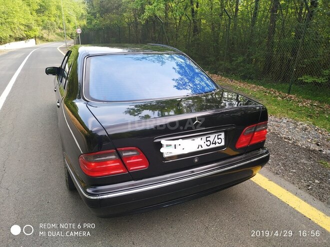 Mercedes E 240 2000, 277,800 km - 2.4 л - Lənkəran