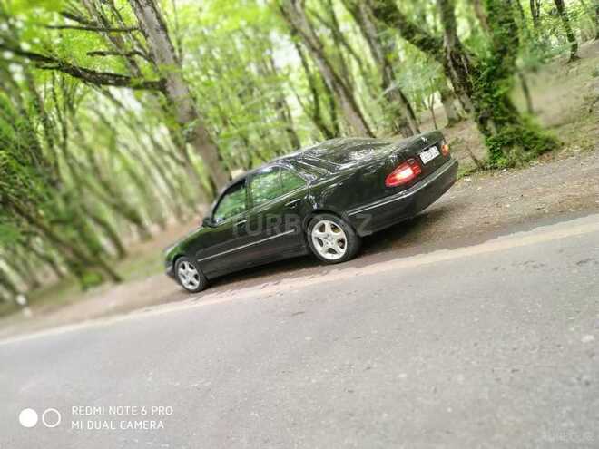 Mercedes E 220 2000, 342,658 km - 2.2 l - Bakı