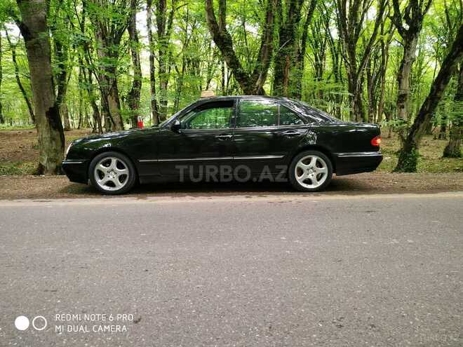 Mercedes E 220 2000, 342,658 km - 2.2 l - Bakı