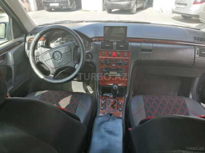 Mercedes E 220 1999, 390,682 km - 2.2 л - Bakı