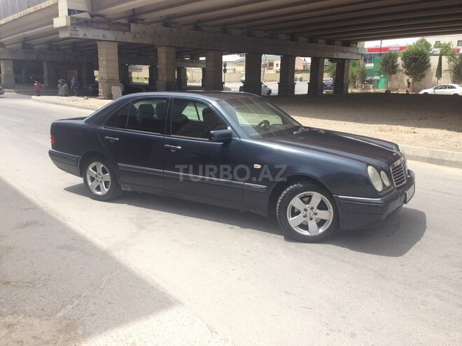 Mercedes E 220 1999, 390,682 km - 2.2 л - Bakı