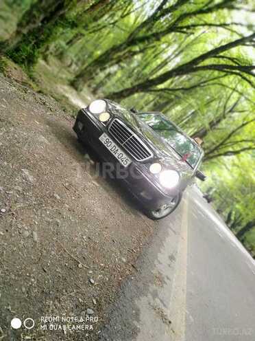 Mercedes E 220 2000, 342,658 km - 2.2 l - Bakı