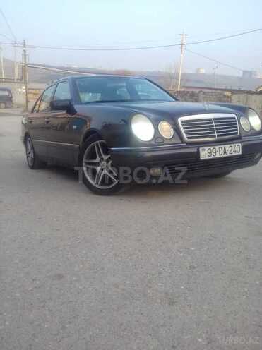 Mercedes E 240 1998, 279,579 km - 2.4 л - Bakı