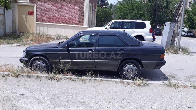 Mercedes 190 1991, 299,746 km - 1.8 l - Bakı
