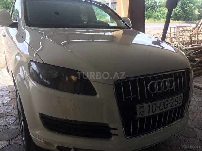 Audi Q7 2015, 254,000 km - 0.4 л - Masallı