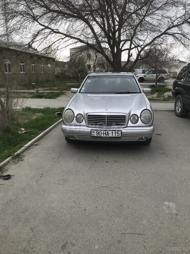 Mercedes E 280 1999, 270,737 km - 2.8 l - Bakı