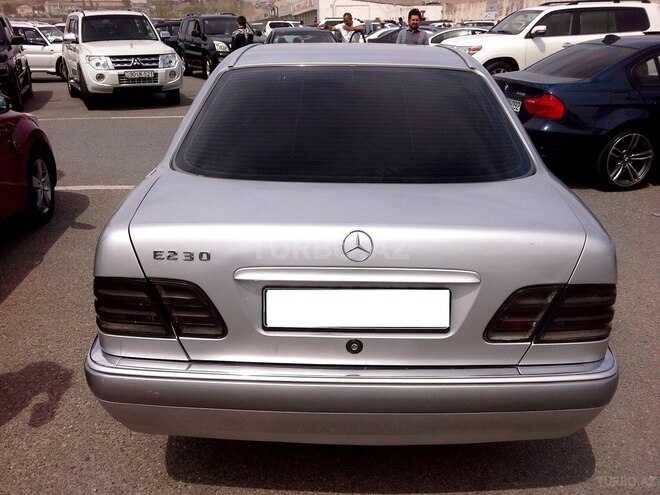 Mercedes E 230 1997, 360,000 km - 2.3 l - Bakı