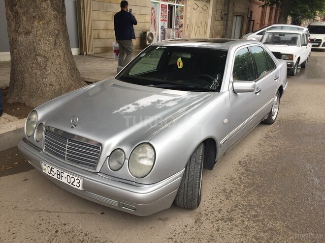 Mercedes E 200 1997, 275,689 km - 2.0 l - Şəmkir