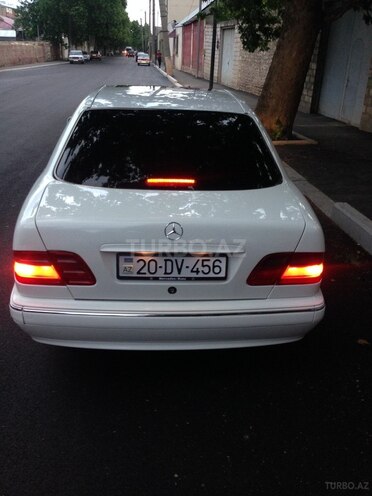 Mercedes E 320 2001, 241,553 km - 3.2 л - Gəncə