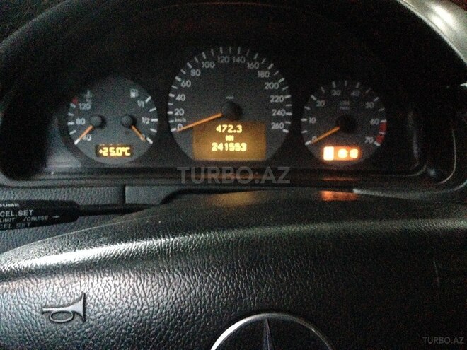 Mercedes E 320 2001, 241,553 km - 3.2 л - Gəncə