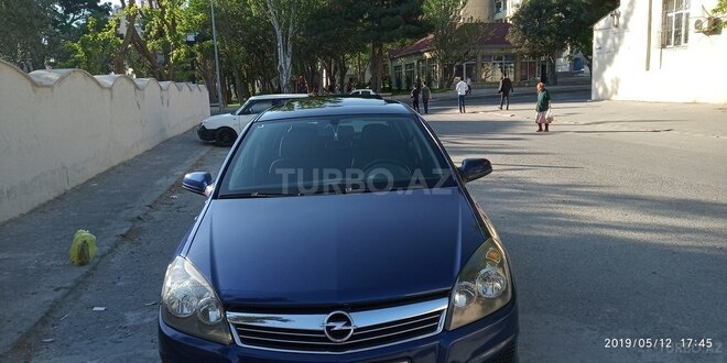 Opel Astra 2008, 151,000 km - 1.6 l - Bakı