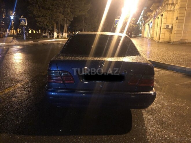 Mercedes E 200 1998, 389,000 km - 2.0 l - Sumqayıt