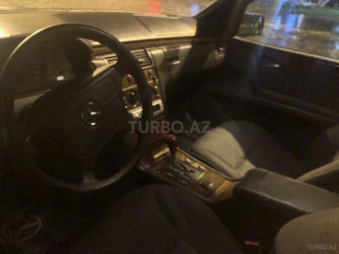 Mercedes E 200 1998, 389,000 km - 2.0 l - Sumqayıt