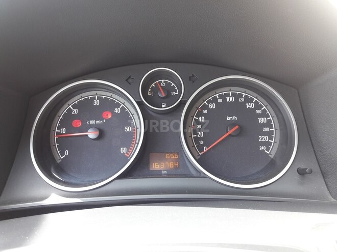 Opel Astra 2006, 163,000 km - 1.3 l - Bakı