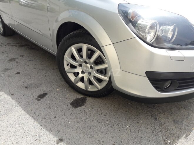 Opel Astra 2006, 163,000 km - 1.3 l - Bakı