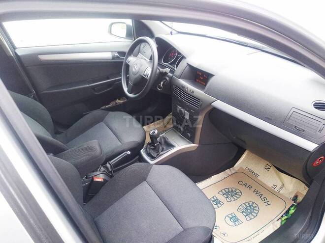 Opel Astra 2006, 163,000 km - 1.3 l - Bakı