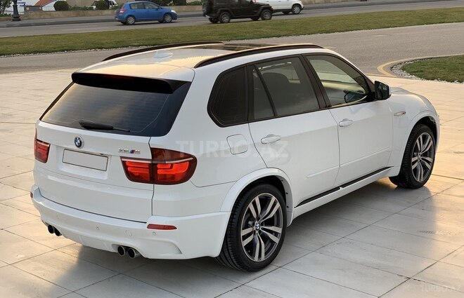 BMW X5 M 2010, 142,000 km - 4.4 л - Bakı