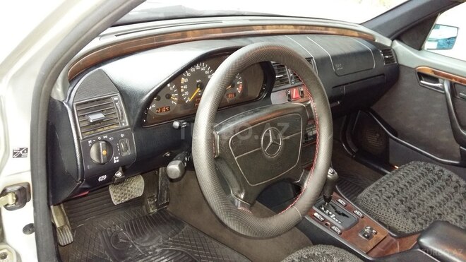 Mercedes C 230 1997, 346,963 km - 2.3 l - Xırdalan