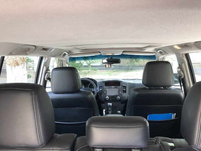 Mitsubishi Pajero 2007, 215,000 km - 3.8 l - Bakı