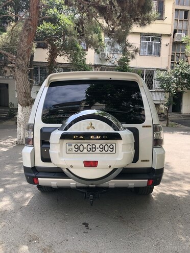 Mitsubishi Pajero 2007, 215,000 km - 3.8 l - Bakı
