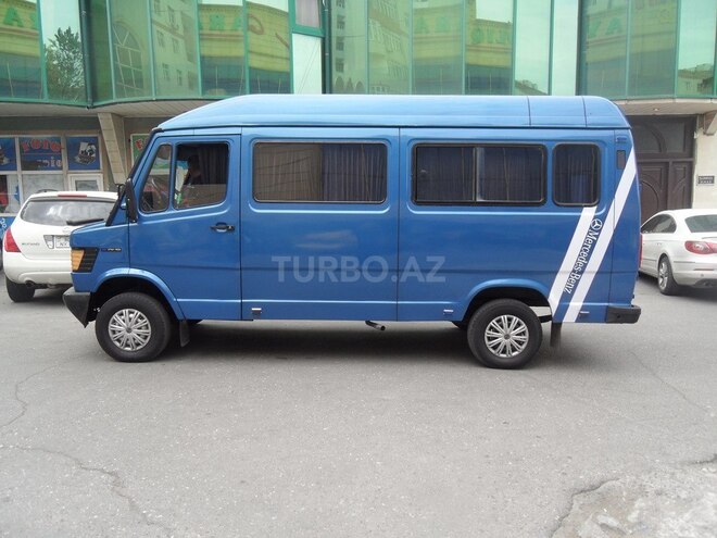 Mercedes 208 D 1992, 350,000 km - 2.5 l - Bakı
