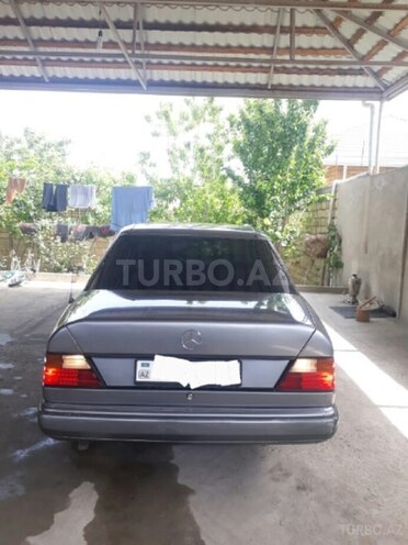 Mercedes E 200 1992, 285,000 km - 2.0 l - Bakı