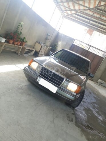 Mercedes E 200 1992, 285,000 km - 2.0 l - Bakı