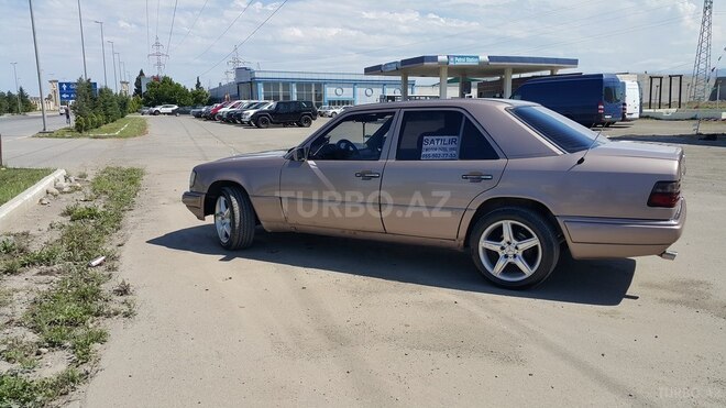 Mercedes E 200 1993, 276,988 km - 2.0 l - Gəncə