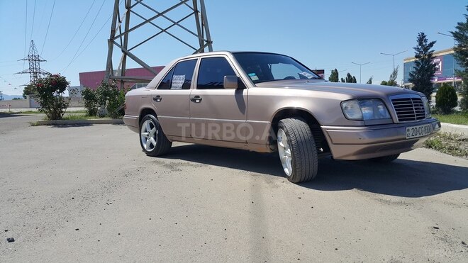 Mercedes E 200 1993, 276,988 km - 2.0 l - Gəncə