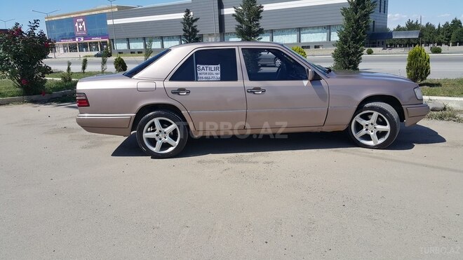 Mercedes E 200 1993, 276,988 km - 2.0 l - Gəncə
