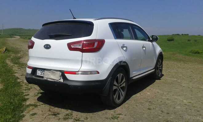 Kia Sportage 2011, 170,000 km - 0.2 л - Masallı
