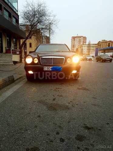 Mercedes E 230 1997, 317,099 km - 2.3 l - Bakı