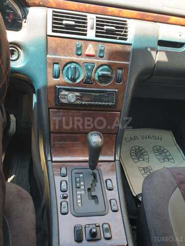 Mercedes E 230 1997, 317,099 km - 2.3 l - Bakı