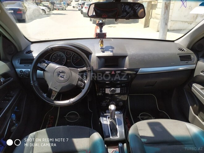Opel Astra 2007, 218,000 km - 1.8 l - Bakı
