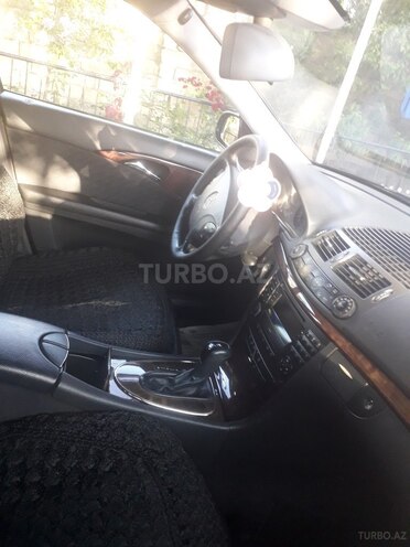 Mercedes E 240 2002, 186,000 km - 2.6 l - Şirvan