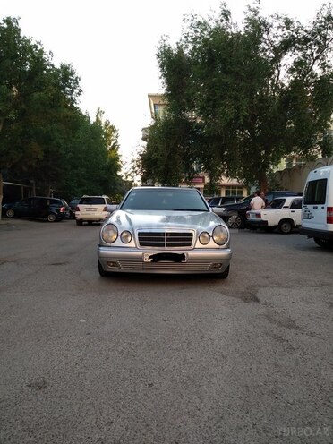 Mercedes E 240 1998, 257,000 km - 2.4 l - Bakı
