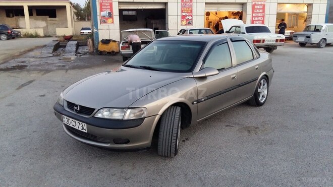 Opel Vectra 1996, 233,000 km - 1.8 л - Bakı