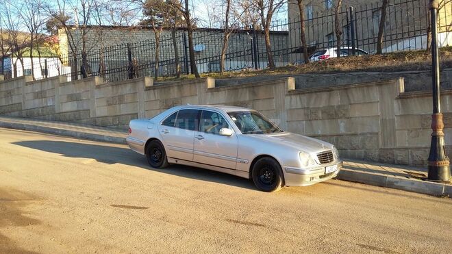 Mercedes E 200 2000, 250,000 km - 0.2 l - Bakı